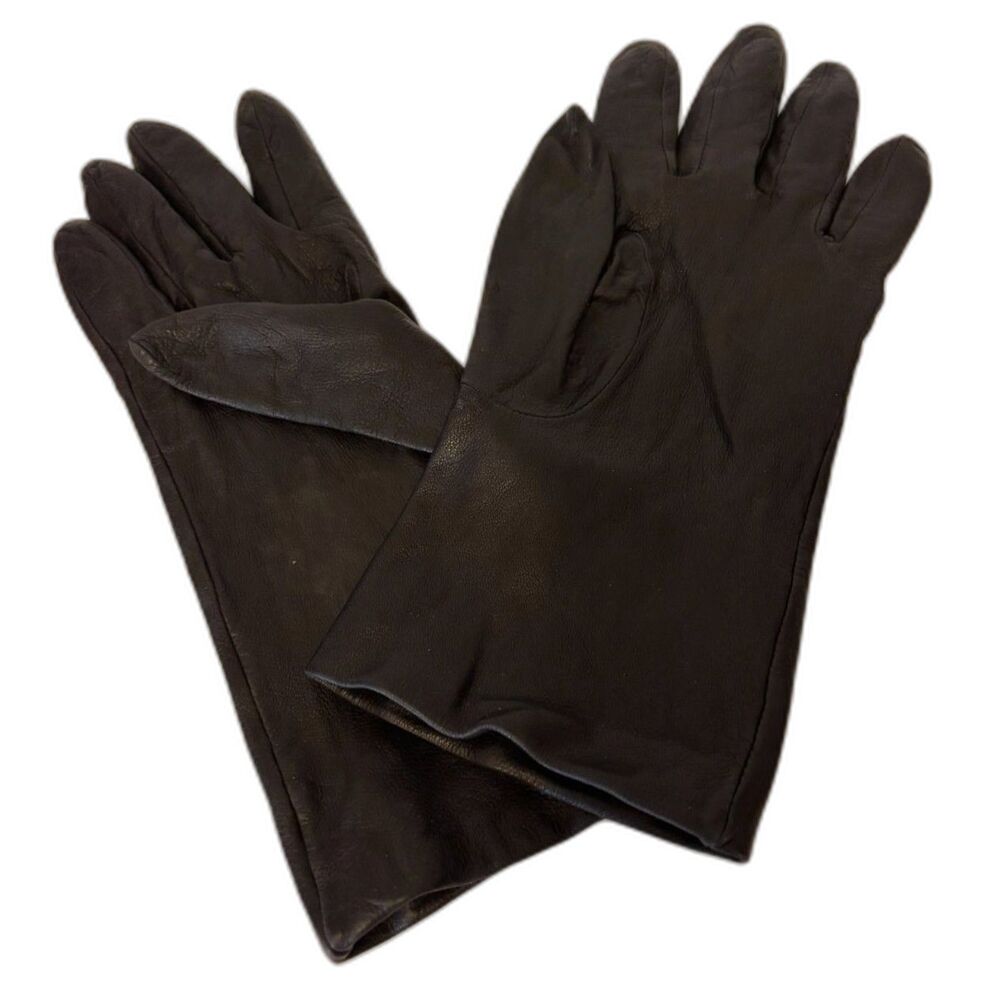 Classic Lord & Taylor Black Leather Gauntlet Gloves Silk Lined 8.5 Quiet Luxury